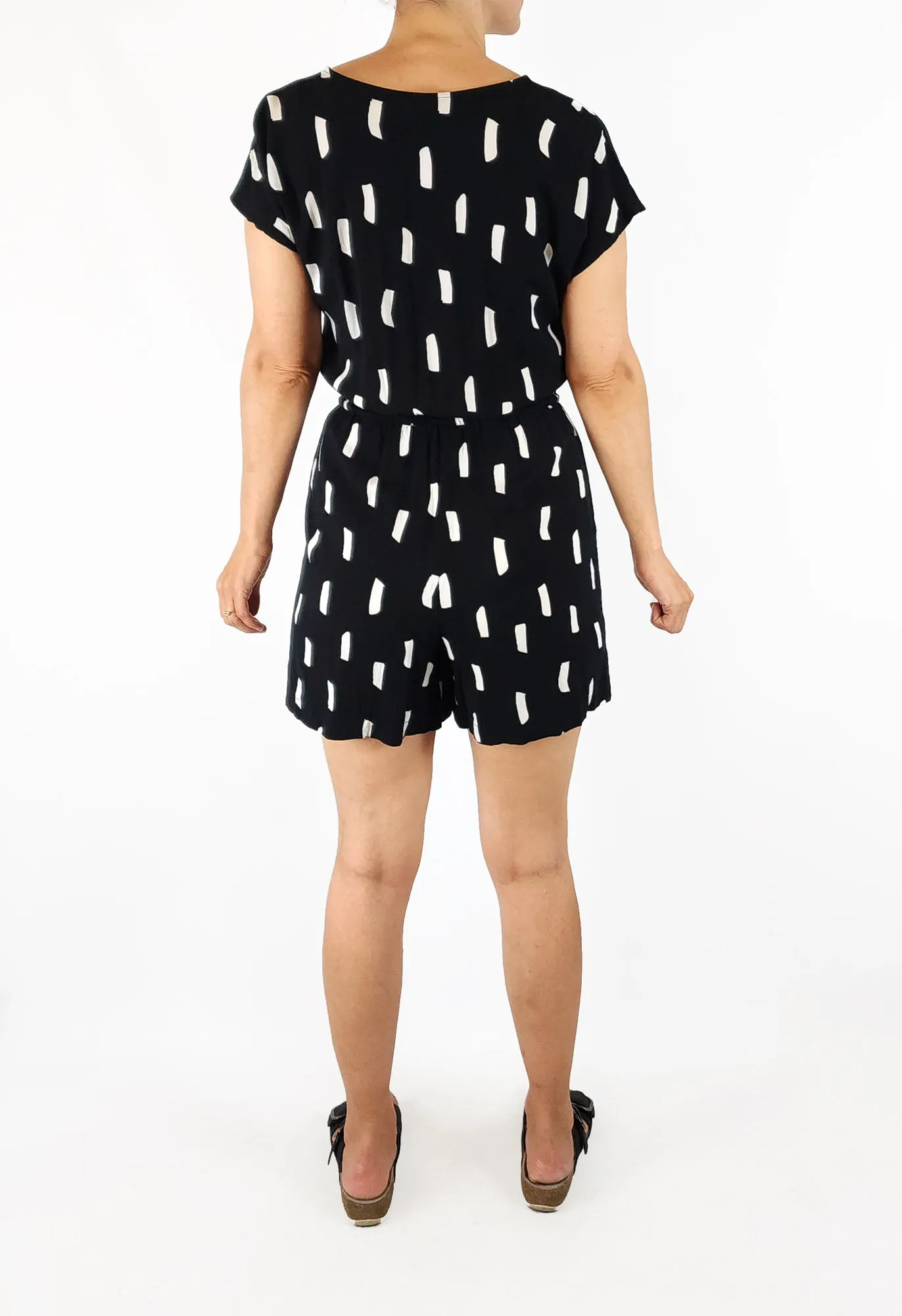 Elm black and white print playsuit size 8