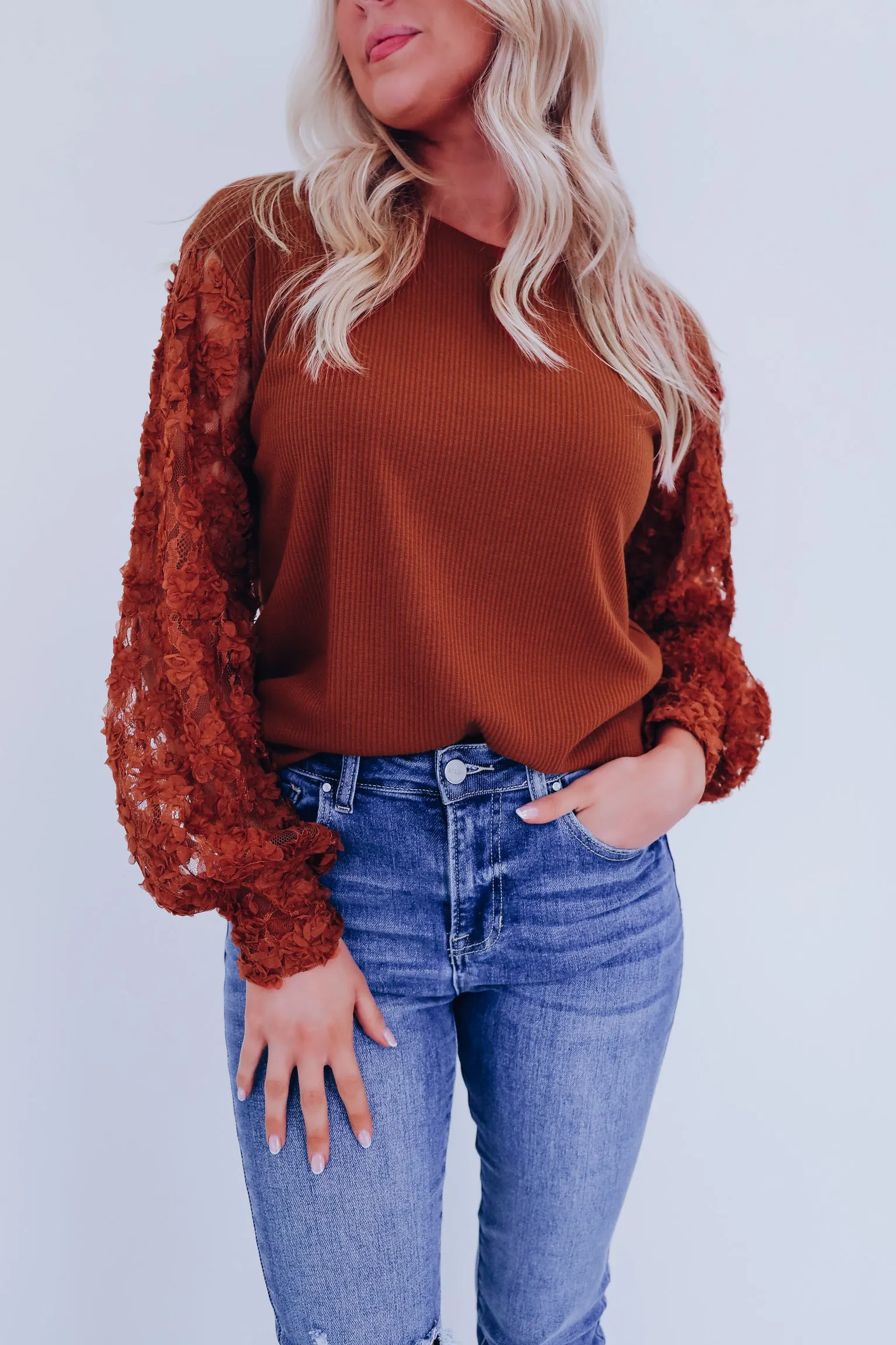 Fiori Lace Sleeve Top - Rust