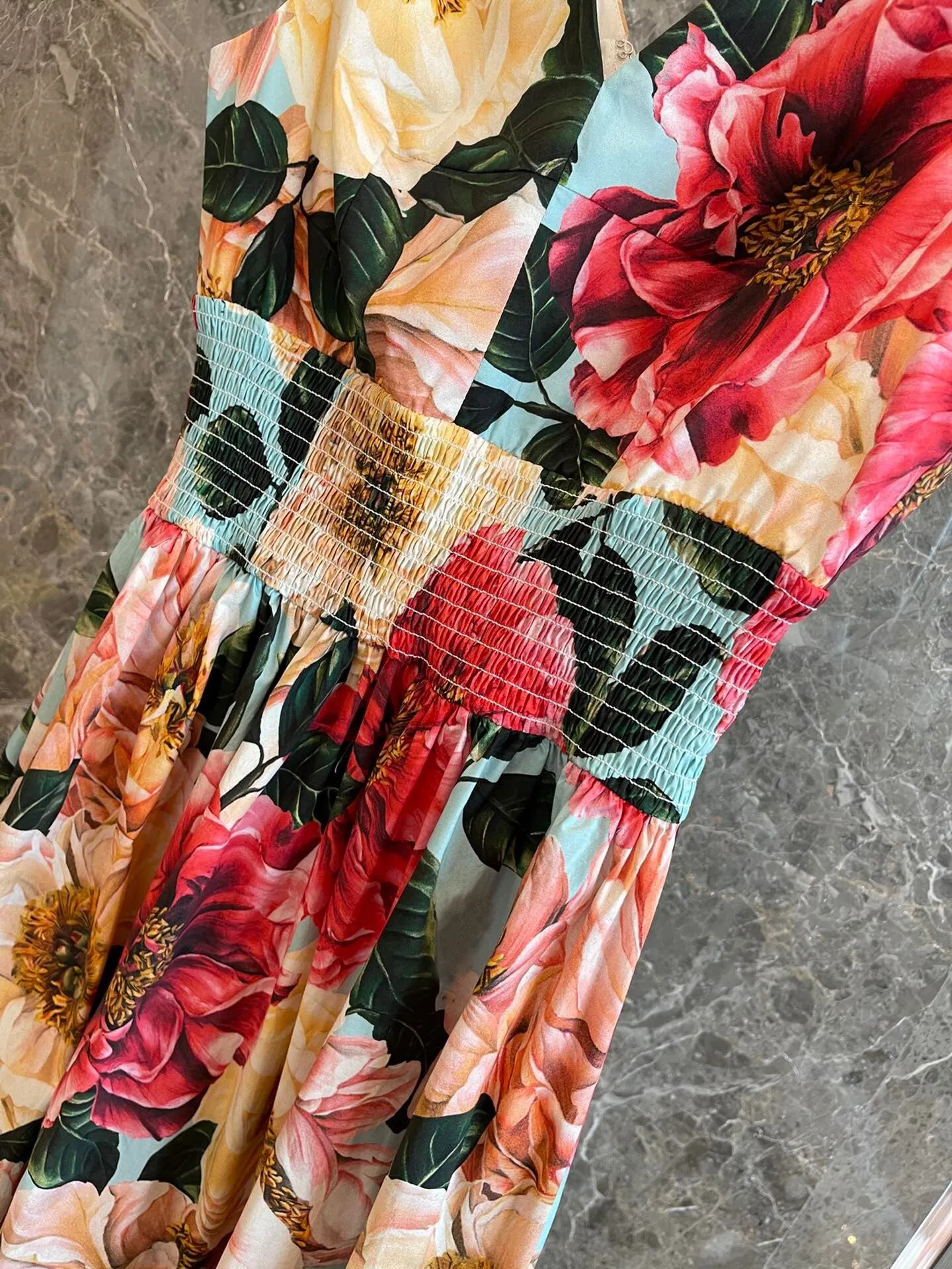 High Quality Flower Print V-Neck Dress