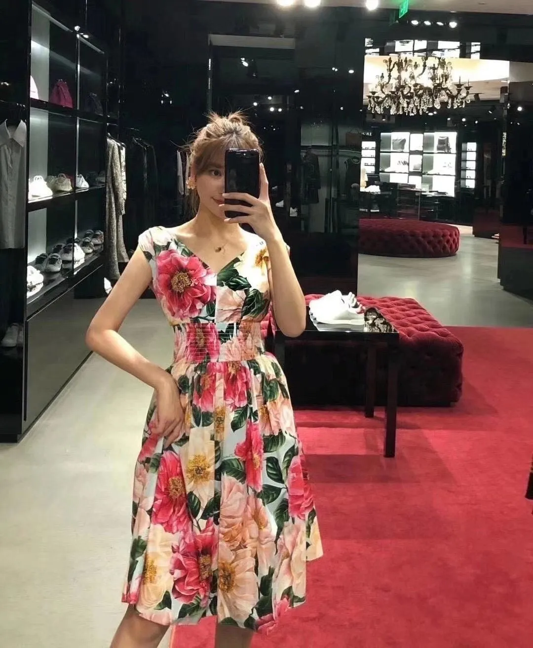 High Quality Flower Print V-Neck Dress