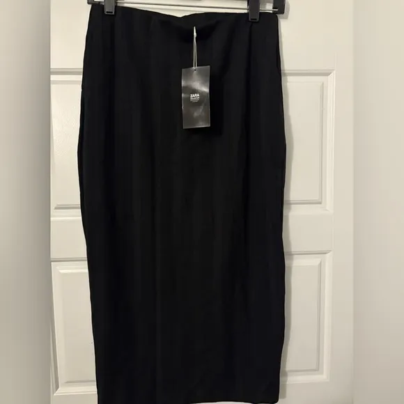 NWT Zara Black Straight Striped Simple Pencil Stretch Chic Midi Skirt Medium M