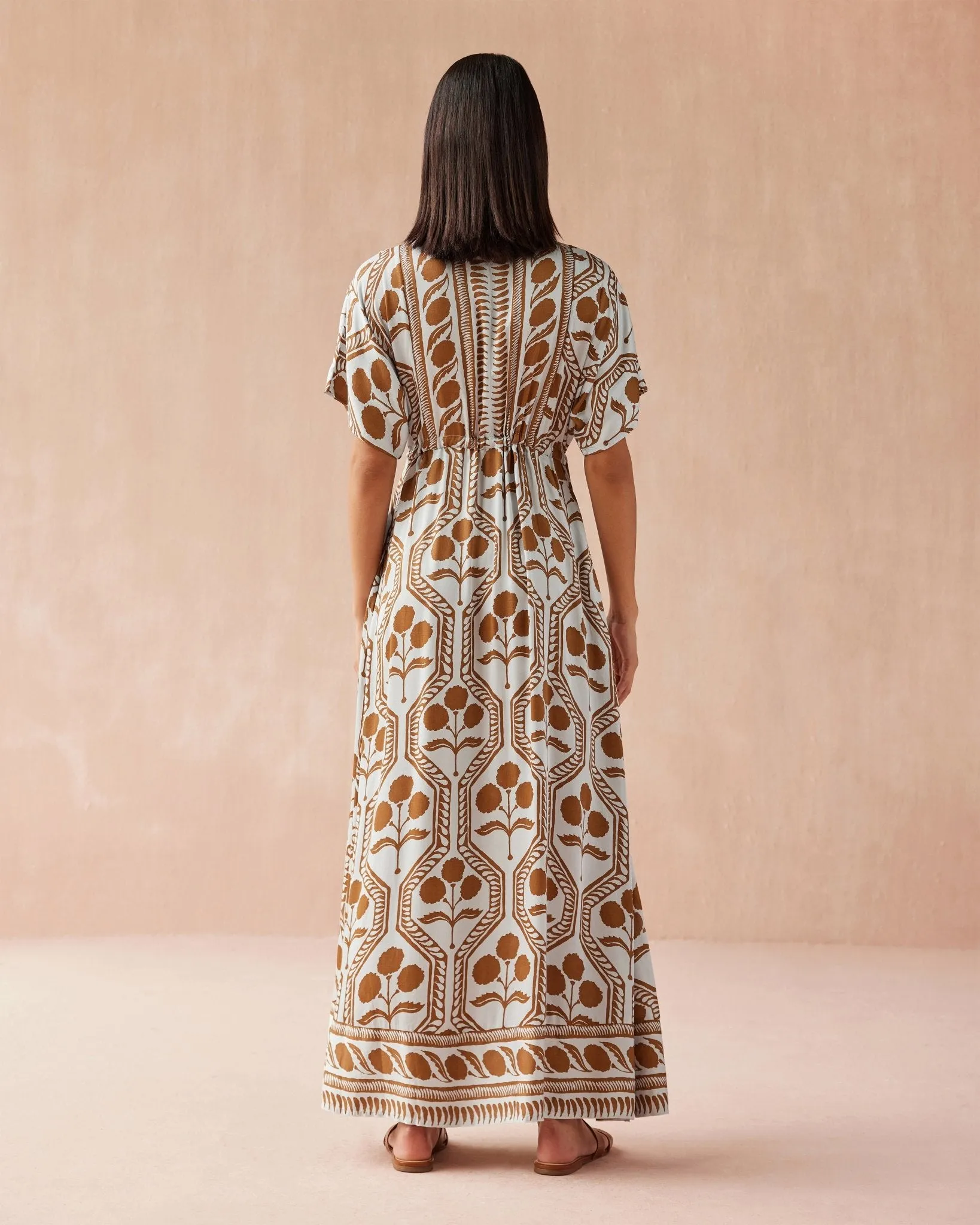Pia Caftan