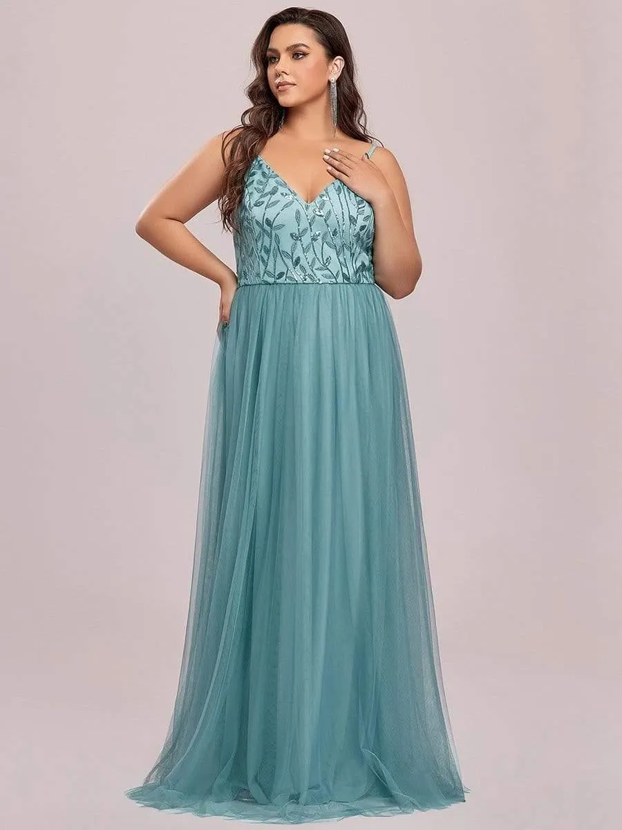 Robe de soirée maxi à bretelles spaghetti à sequins et à col en V de grande taille