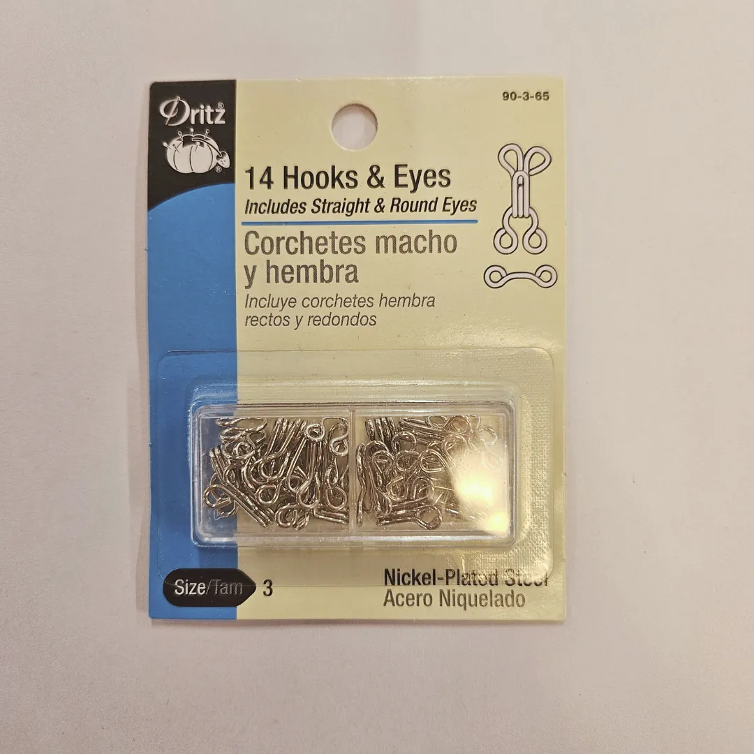 Set Of 14 Hooks & Eyes