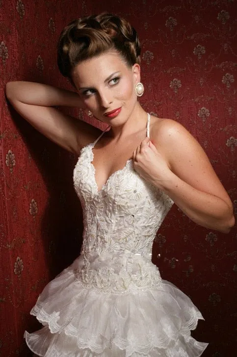Sexy Hi-Lo Style Ruffled Organza Skirt Long Back Wedding Dress
