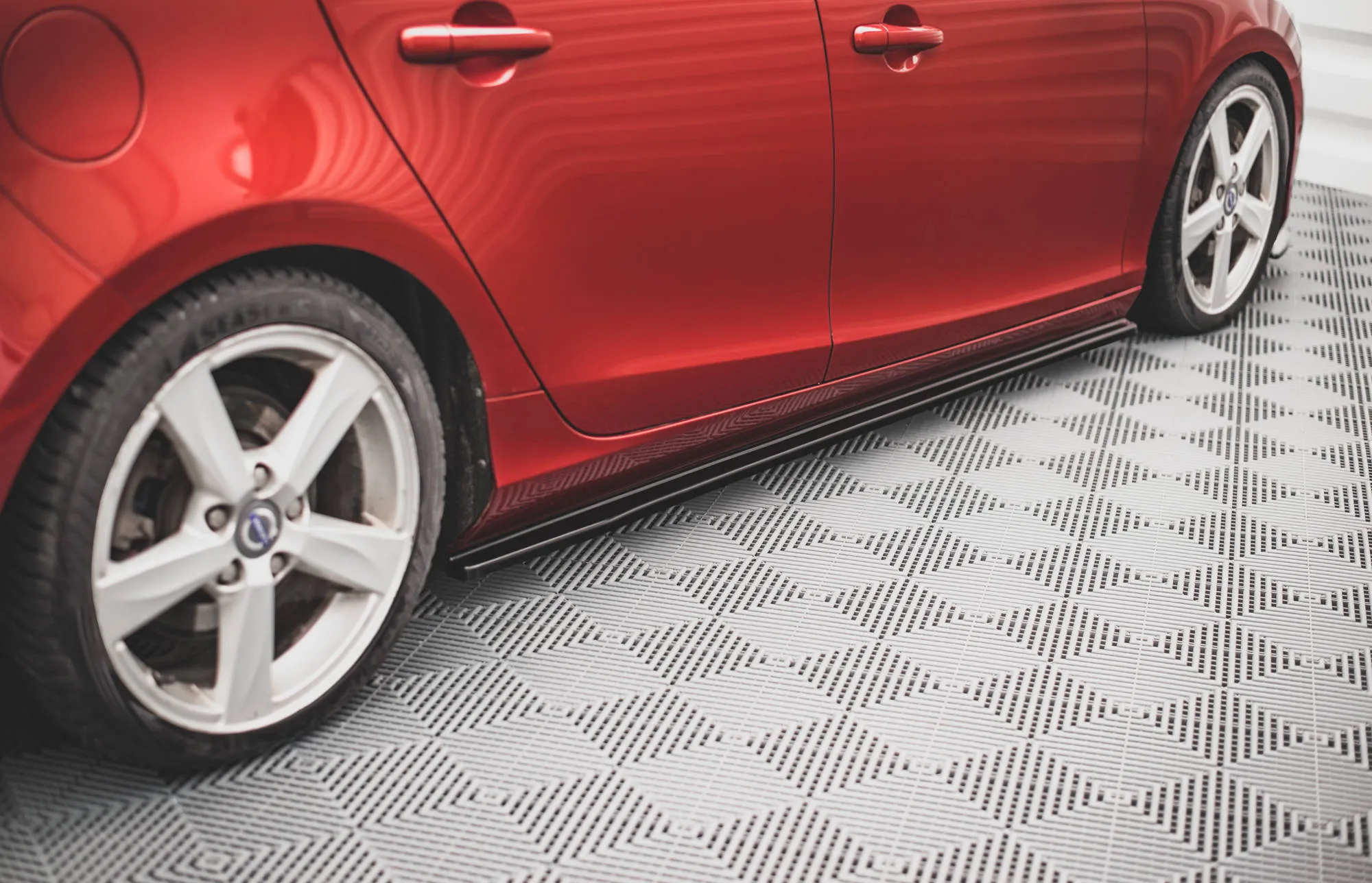 Side skirts Diffusers Volvo V40
