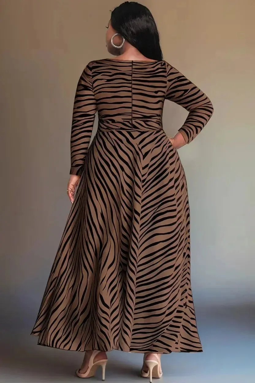 Wave Print Pleated Maxi Dress